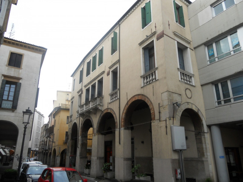Immagine 37 di Ufficio in vendita  in via Matteotti a Padova