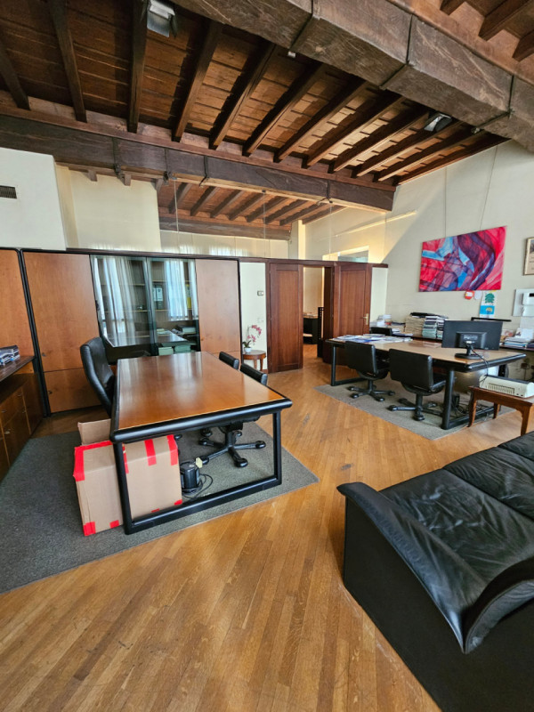 Immagine 39 di Ufficio in vendita  in via Matteotti a Padova