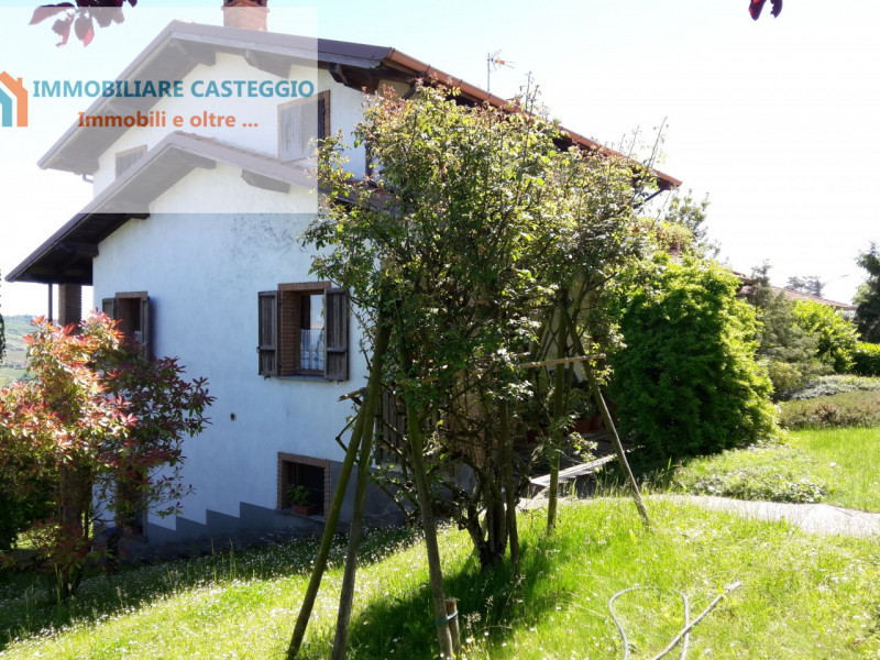 Immagine 2 di Villa in vendita  in Ruino Passo Carmine a Colli Verdi