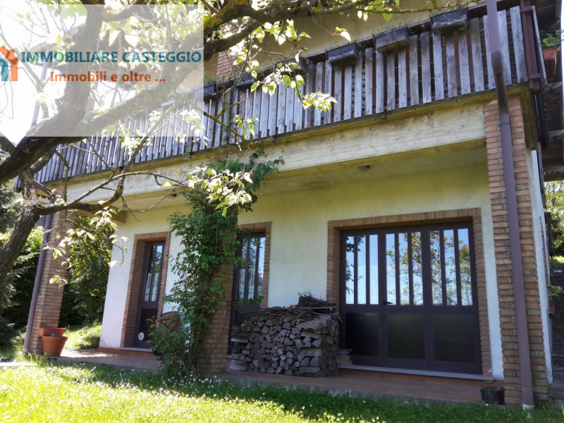 Immagine 8 di Villa in vendita  in Ruino Passo Carmine a Colli Verdi