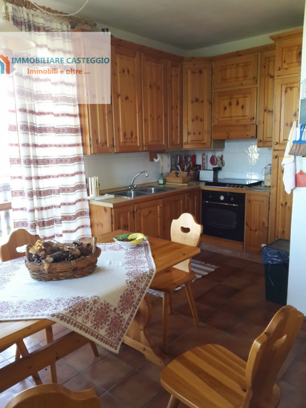 Immagine 14 di Villa in vendita  in Ruino Passo Carmine a Colli Verdi