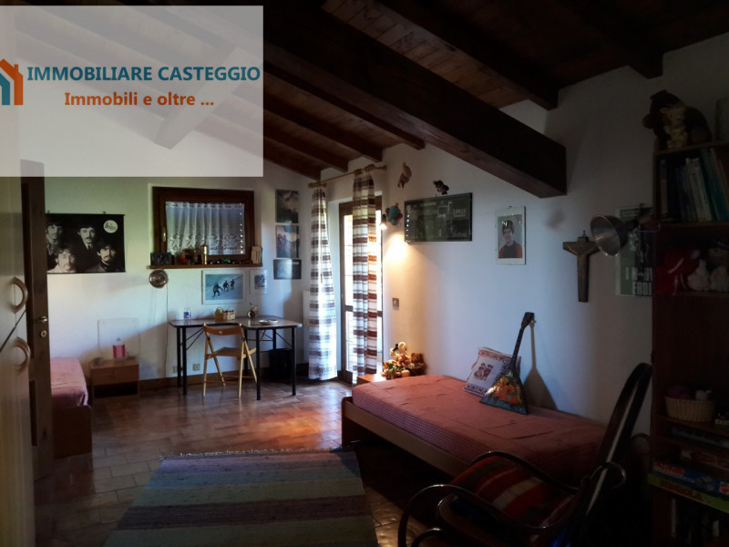 Immagine 16 di Villa in vendita  in Ruino Passo Carmine a Colli Verdi