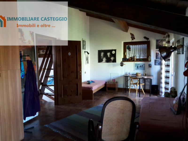 Immagine 21 di Villa in vendita  in Ruino Passo Carmine a Colli Verdi