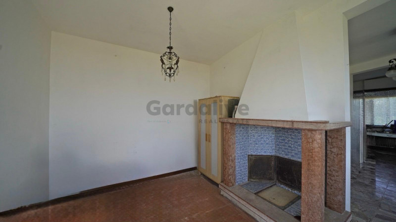 Immagine 18 di Villa in vendita  in Via Sant'Ambrogio 6 a Toscolano-Maderno