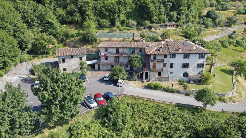 Immagine 11 di Casa indipendente in vendita  in Via Musaga a Gargnano