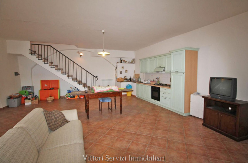 Immagine 10 di Casa bifamiliare in vendita  in via Guerazzi a Sinalunga