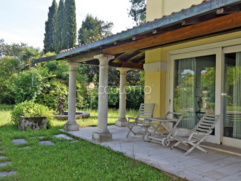 Immagine 6 di Villa in vendita  in via Roma a Fonte