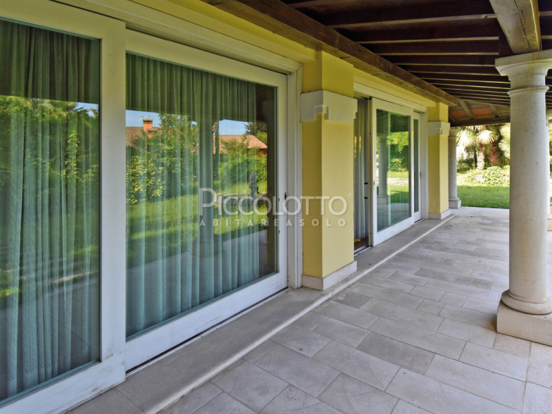 Immagine 11 di Villa in vendita  in via Roma a Fonte