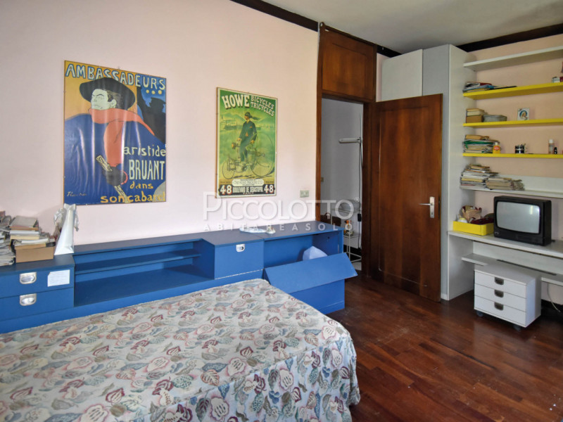 Immagine 25 di Villa in vendita  in via Roma a Fonte