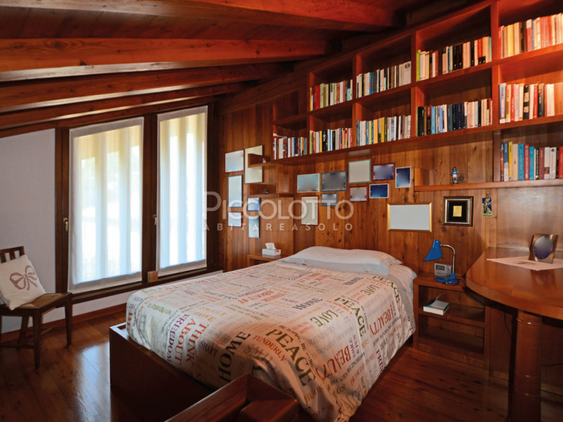 Immagine 19 di Villa in vendita  in via Foresto di Pagnano a Asolo