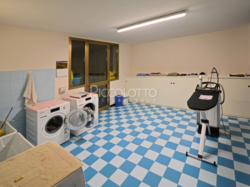 Immagine 29 di Villa in vendita  in via Foresto di Pagnano a Asolo