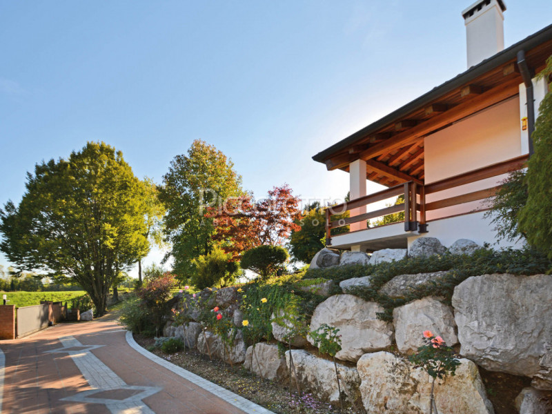 Immagine 31 di Villa in vendita  in via Foresto di Pagnano a Asolo