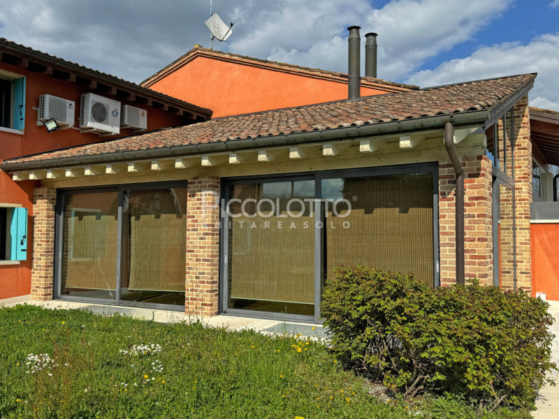 Immagine 8 di Villa in vendita  in via Bosco a Asolo