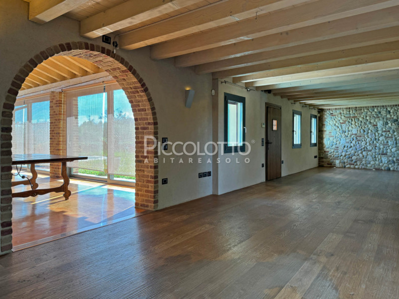 Immagine 16 di Villa in vendita  in via Bosco a Asolo