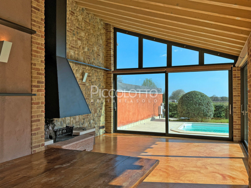Immagine 21 di Villa in vendita  in via Bosco a Asolo