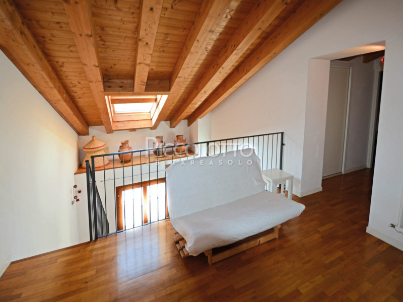 Immagine 10 di Appartamento in vendita  in via Leonardo da Vinci a Asolo