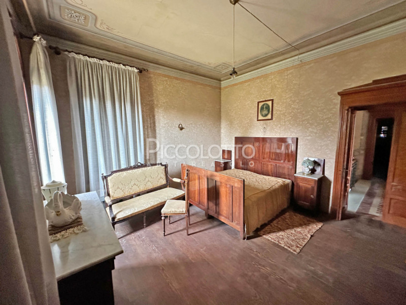 Immagine 14 di Villa in vendita  in via san Giorgio a Cavaso Del Tomba