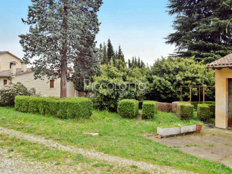 Immagine 15 di Villa in vendita  in via san Giorgio a Cavaso Del Tomba