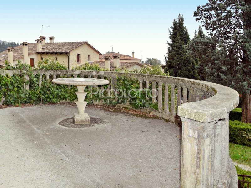 Immagine 16 di Villa in vendita  in via san Giorgio a Cavaso Del Tomba