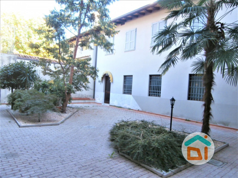 Immagine 1 di Ufficio in vendita  in calle corona a Gradisca D'isonzo