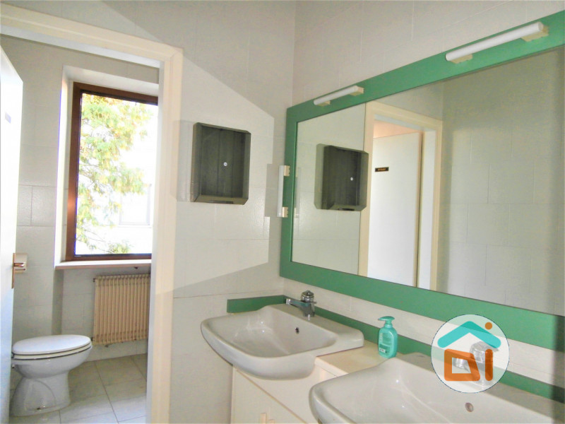 Immagine 14 di Ufficio in vendita  in calle corona a Gradisca D'isonzo