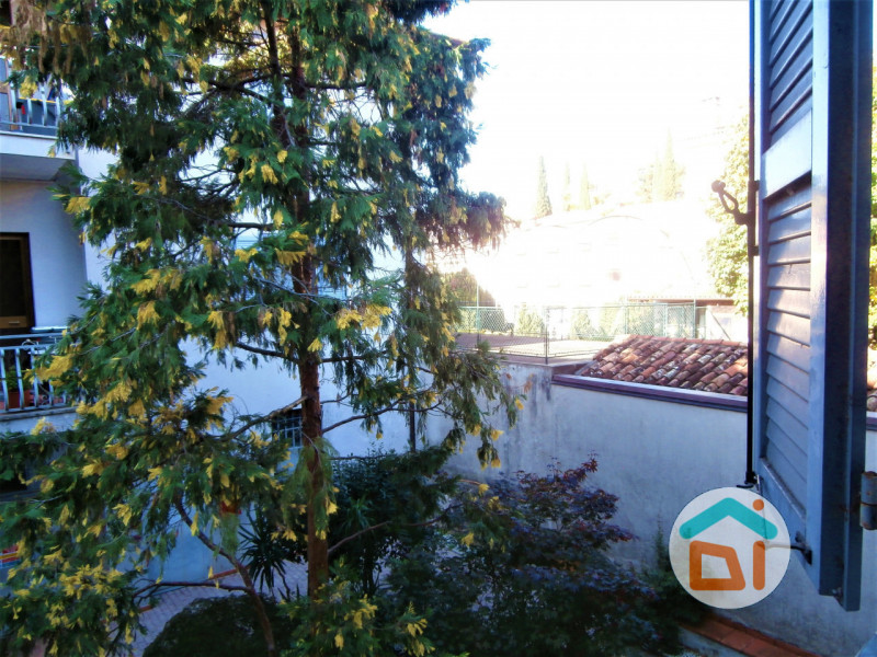 Immagine 19 di Ufficio in vendita  in calle corona a Gradisca D'isonzo