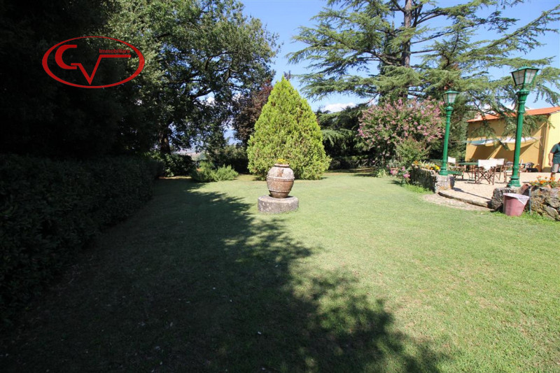 Immagine 6 di Villa in vendita  in via xxv aprile a Bucine