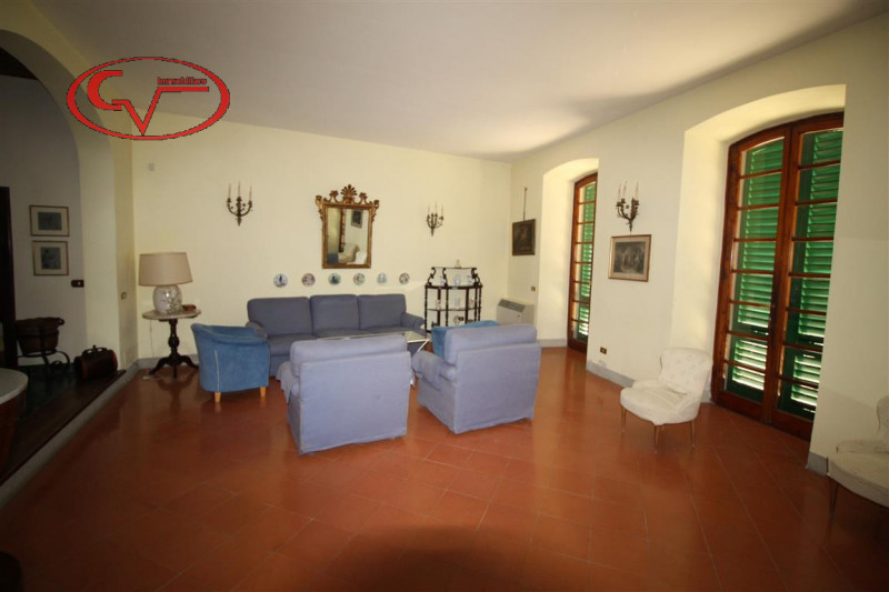 Immagine 16 di Villa in vendita  in via xxv aprile a Bucine