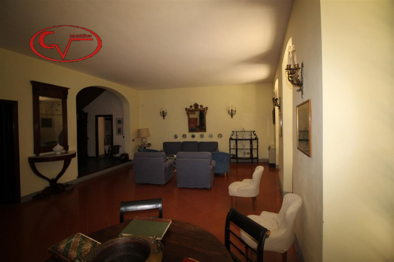 Immagine 17 di Villa in vendita  in via xxv aprile a Bucine