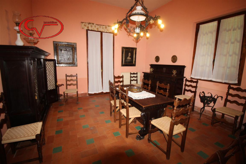 Immagine 24 di Villa in vendita  in via xxv aprile a Bucine