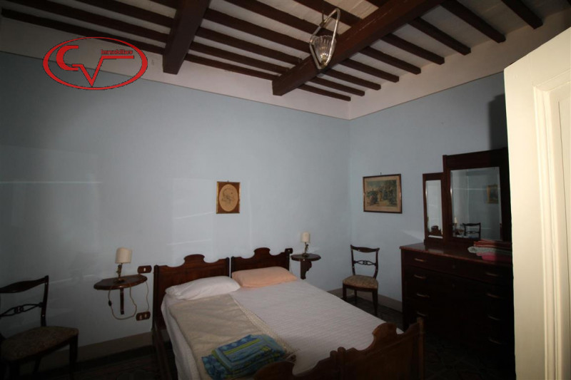 Immagine 31 di Villa in vendita  in via xxv aprile a Bucine