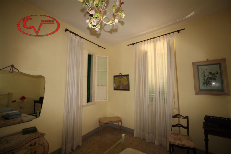 Immagine 35 di Villa in vendita  in via xxv aprile a Bucine