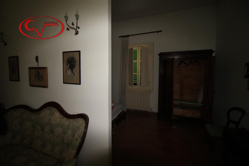 Immagine 37 di Villa in vendita  in via xxv aprile a Bucine