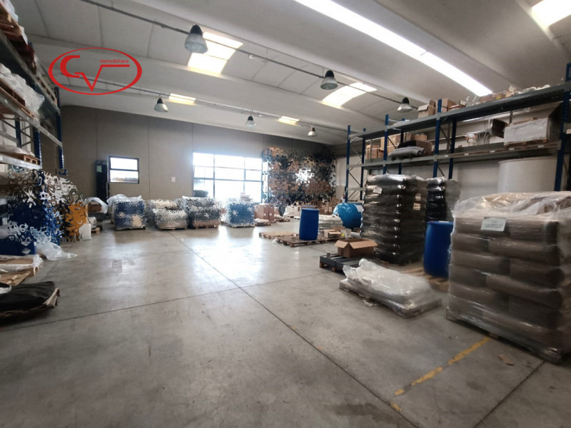 Immagine 3 di Capannone industriale in vendita  in via giacomo leopardi a Montevarchi