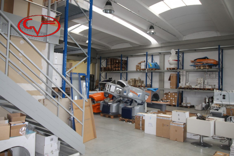 Immagine 7 di Capannone industriale in vendita  in via giacomo leopardi a Montevarchi