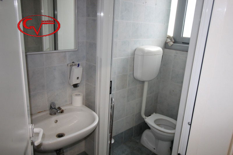 Immagine 12 di Capannone industriale in vendita  in via giacomo leopardi a Montevarchi