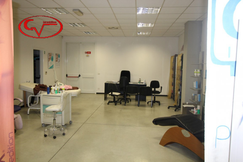 Immagine 16 di Capannone industriale in vendita  in via giacomo leopardi a Montevarchi