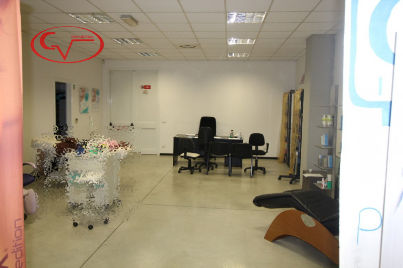 Immagine 37 di Capannone industriale in vendita  in via giacomo leopardi a Montevarchi