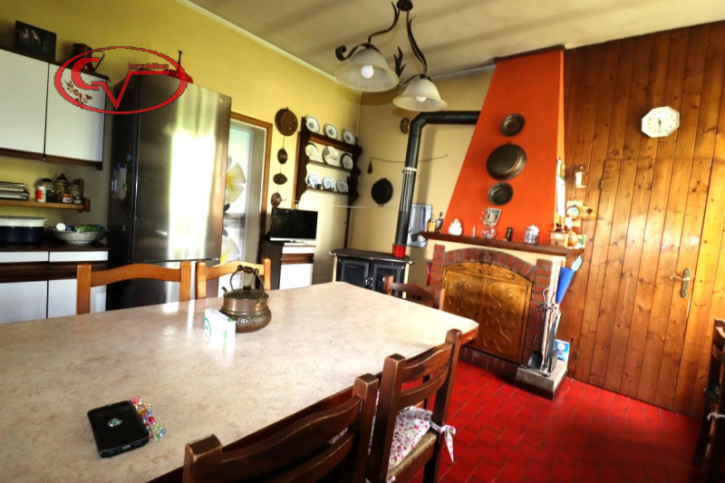 Immagine 18 di Villa in vendita  in chiantigiana a Cavriglia