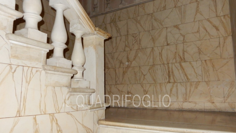 Immagine 4 di Ufficio in vendita  a Cesena