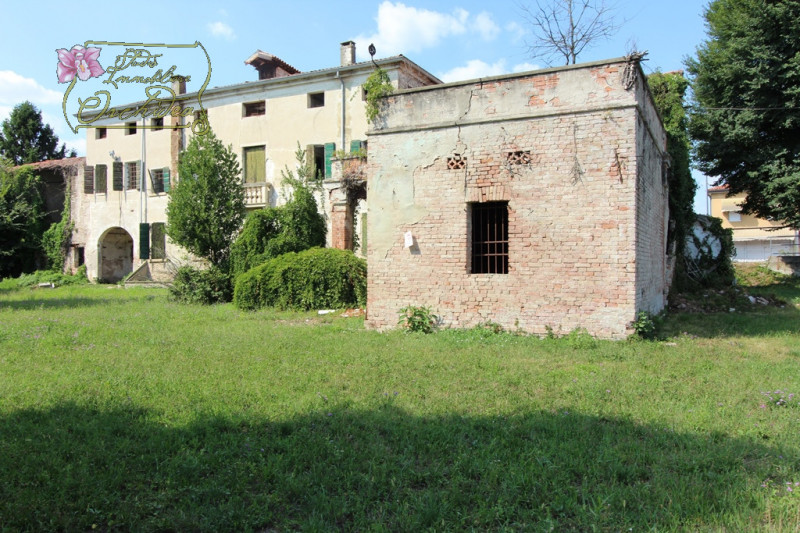 Immagine 2 di Villa in vendita  in Via della provvidenza a Rubano