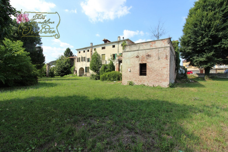 Immagine 5 di Villa in vendita  in Via della provvidenza a Rubano