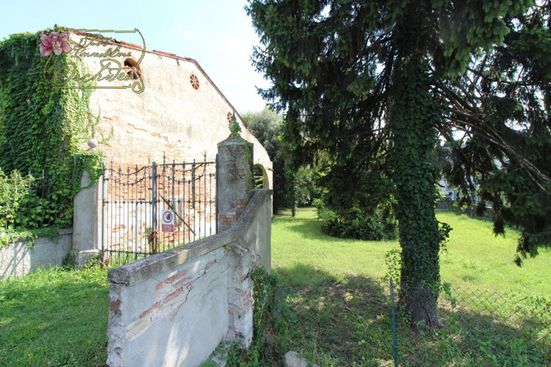 Immagine 10 di Villa in vendita  in Via della provvidenza a Rubano