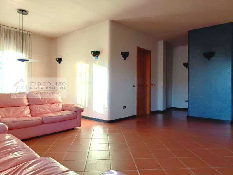 Immagine 12 di Villa in vendita  a Quinto Di Treviso