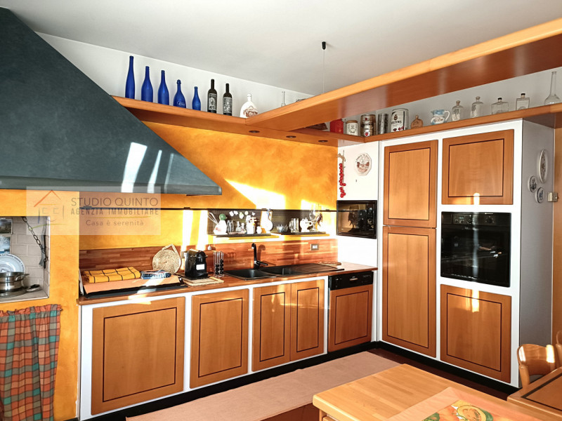 Immagine 17 di Villa in vendita  a Quinto Di Treviso