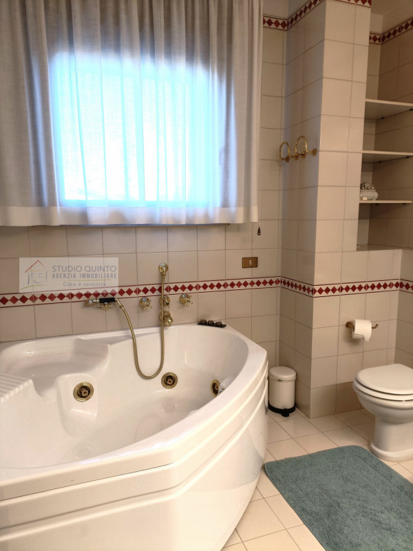 Immagine 25 di Villa in vendita  a Quinto Di Treviso