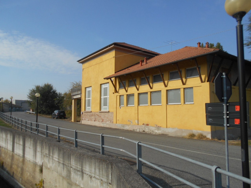 Immagine 2 di Attività commerciale in vendita  in via pietro bosso a Villanova Monferrato