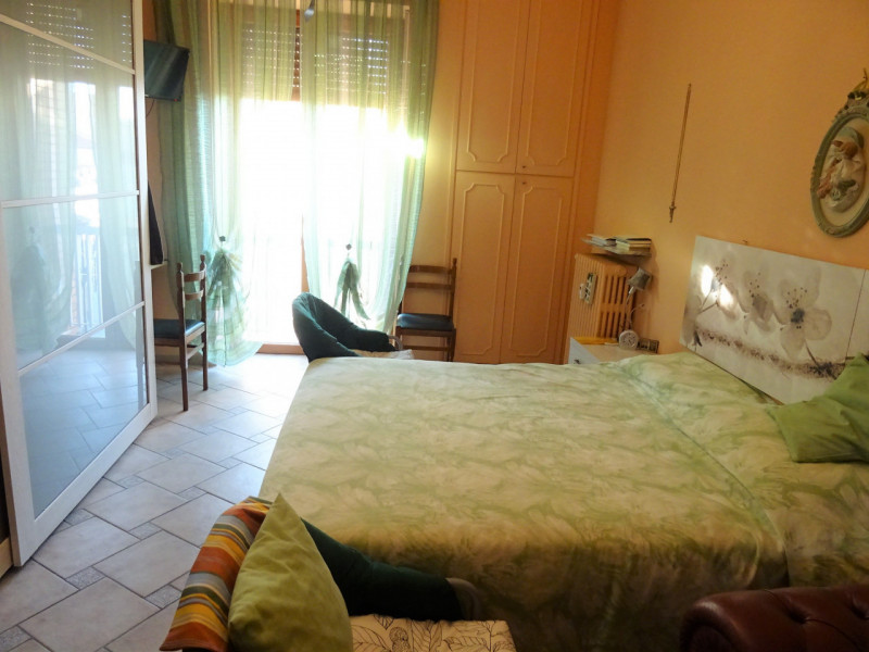 Immagine 8 di Appartamento in vendita  in via vittorio emanuele a Alba