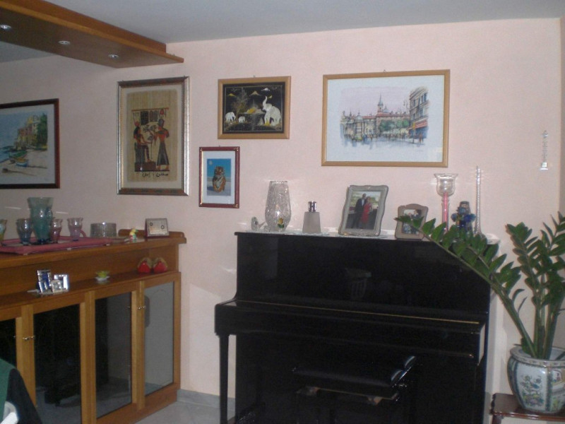 Immagine 7 di Villa in vendita  a Tivoli