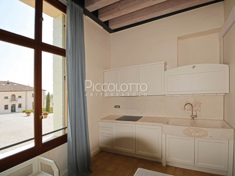 Immagine 10 di Appartamento in affitto  in Via Foresto Nuovo a Asolo